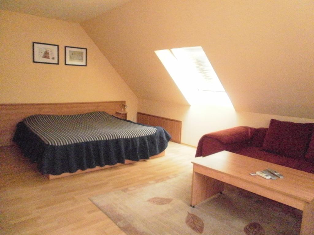 Family Hotel Kredo Szliven Kültér fotó